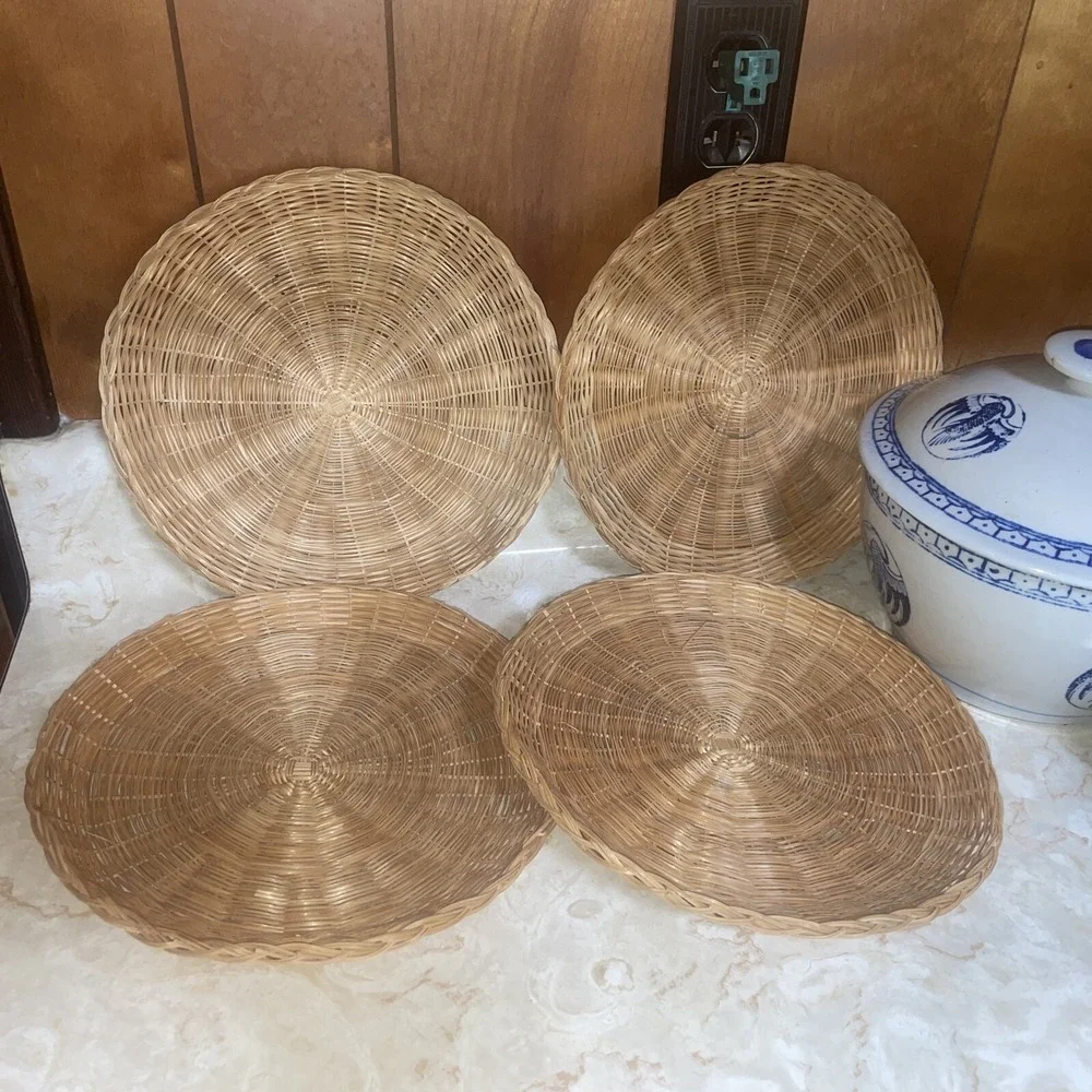 Set‎ Of Four Vintage Rattan Reed Wicker Plate Holders